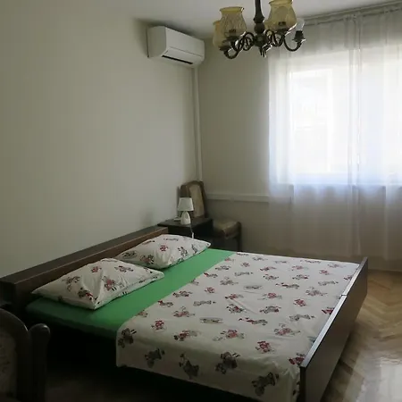 Renata Apartament *